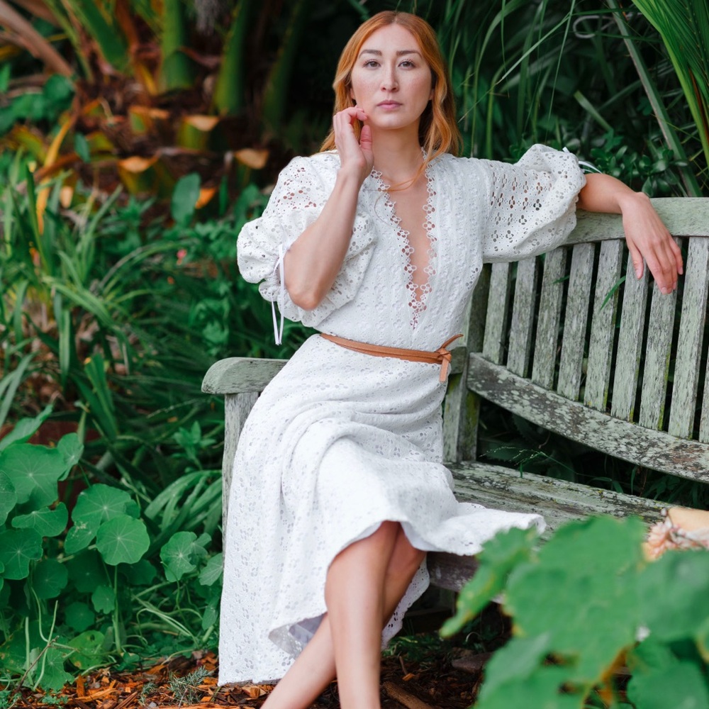 Alyssa Nicole White Midi Dress